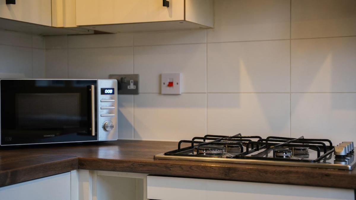 Spacious 2 Bedroom House In