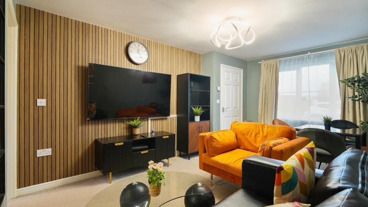 Holiday home Spacious 2 Bedroom House In *