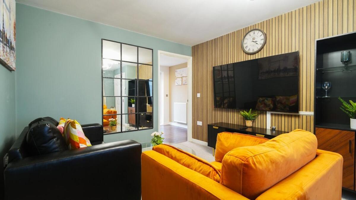 Spacious 2 Bedroom House In *