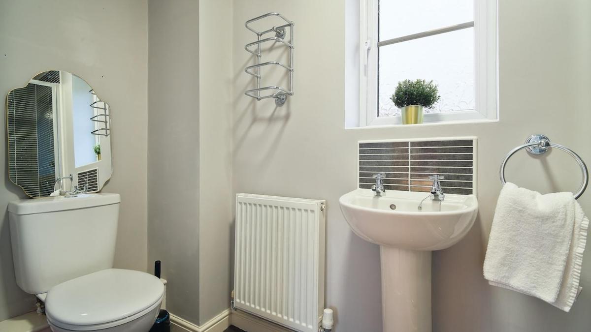 Spacious 2 Bedroom House In Holiday home
