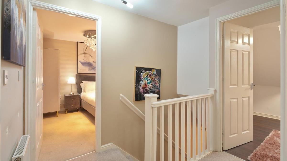Holiday home Spacious 2 Bedroom House In *