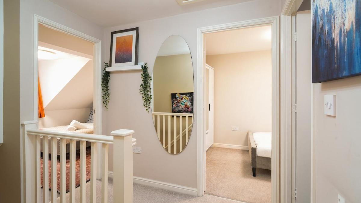 Spacious 2 Bedroom House In
